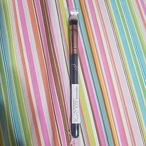 LIMITED EDITION Luxie Wonder Woman Makeup Brush